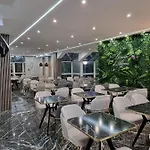 Restaurant Le Relais - Pau Nord 3* Lons